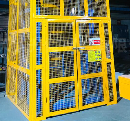 博乐货梯可以安装在室外吗